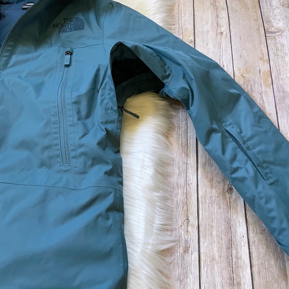 The North Face Women’s Clementine TriClimate Jacket - Picture 5 of 13